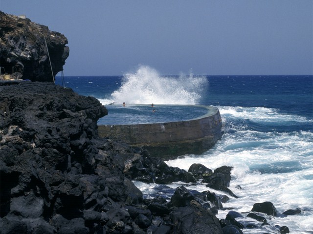 <!--:en-->Swimming Pool El Guincho<!--:--><!--:es-->Piscina Natural en el Océano Atlántico, El Guincho<!--:-->