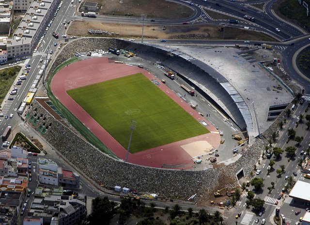 <!--:en-->Insular Athletics Stadium<!--:--><!--:es-->Estadio Olímpico de Atletismo<!--:-->